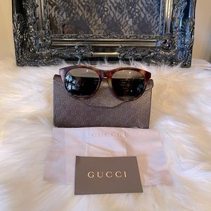 Gucci brown aviator sunglasses 🕶